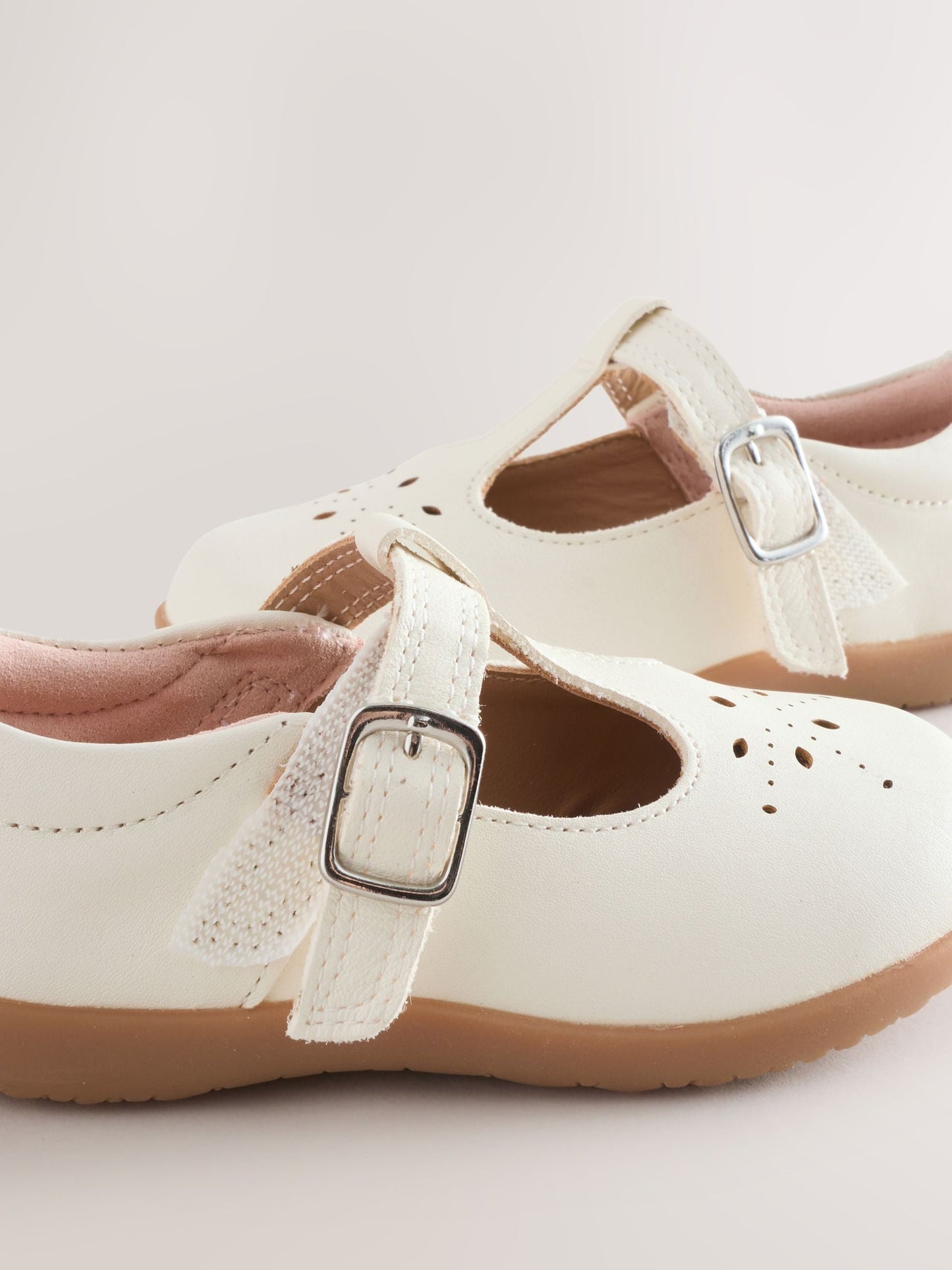 White Leather Standard Fit (F) First Walker T-Bar Touch Fastening Shoes image 5