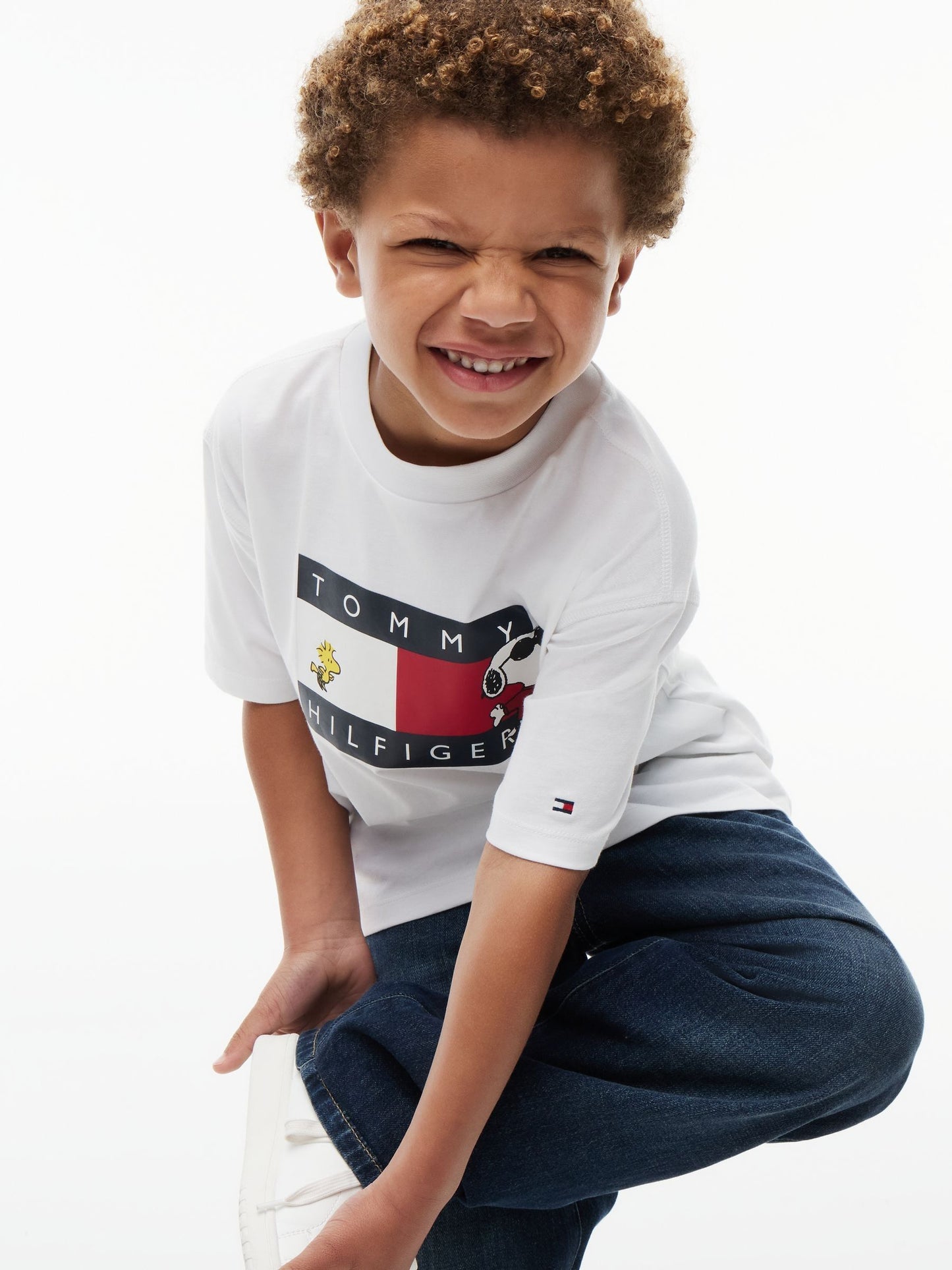 Dsiney Kidz - Tommy Hilfiger White Peanuts® Flag Graphic Jersey T-Shirt image 7