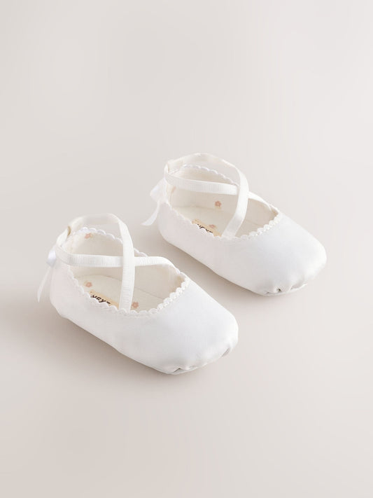 White Baby Bow Occassion Shoes (0-24mths) image 2