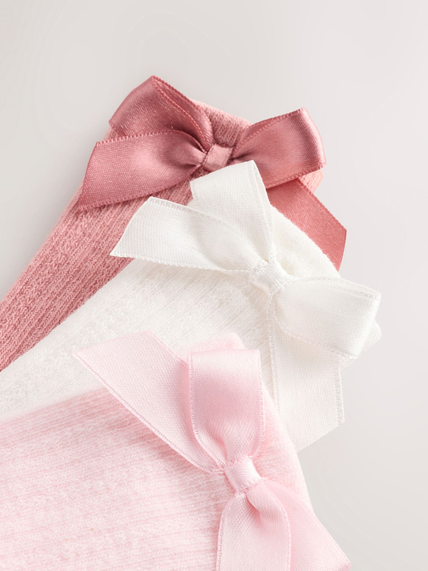 Dsiney Kidz - Pink Knee High Bow Baby Sock 3 Pack image 3