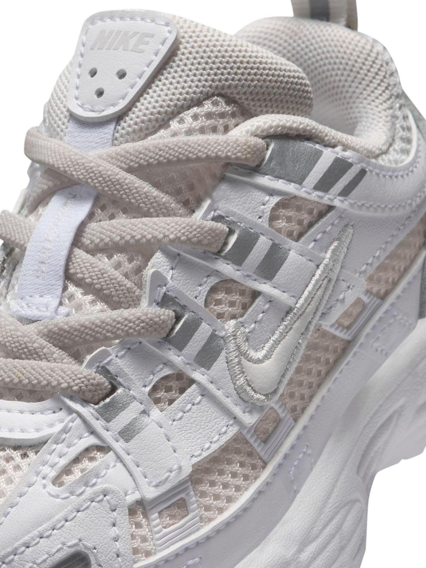 Nike Black Infant P6000 Trainers image 6