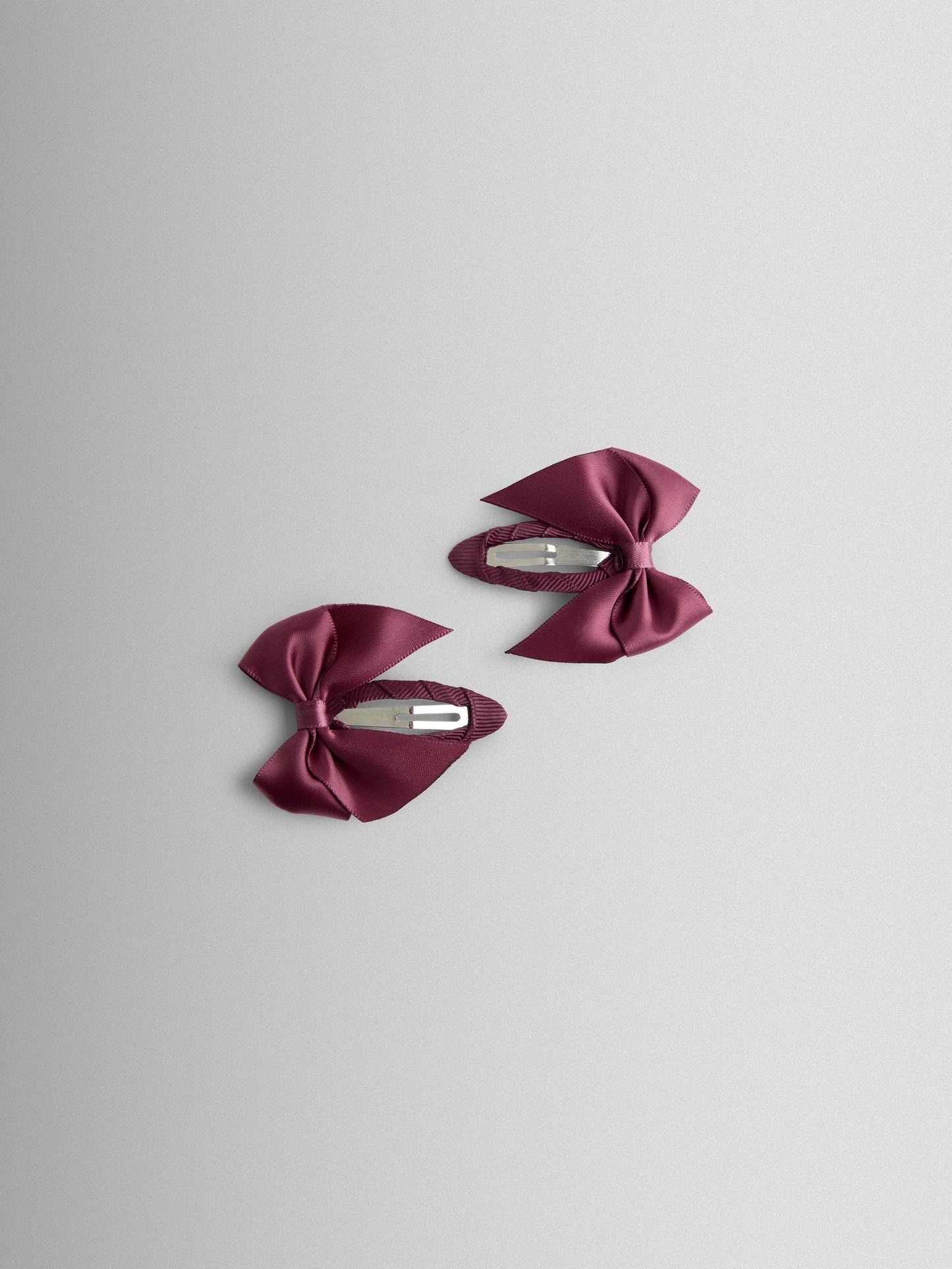 Dsiney Kidz - JoJo Maman Bébé Burgundy Satin Bow Clips 2 Pack image 1