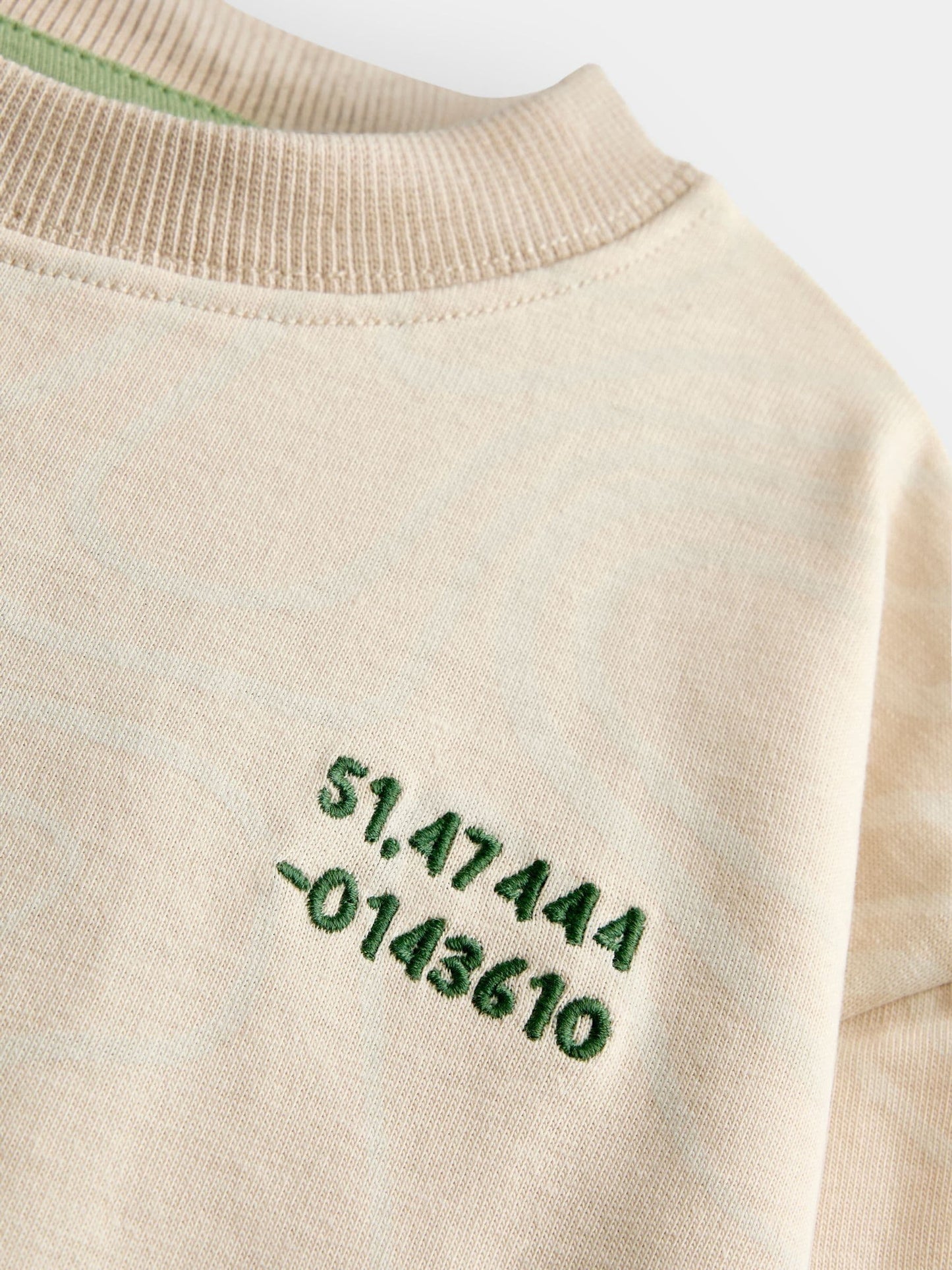 Dsiney Kidz - JoJo Maman Bébé Natural Bear Embroidered Back Graphic Top image 4