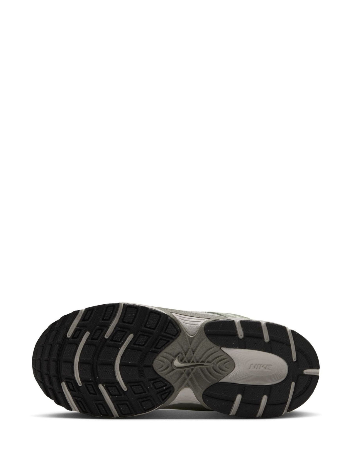 Nike Green Junior V5 Runner Trainers - image 10