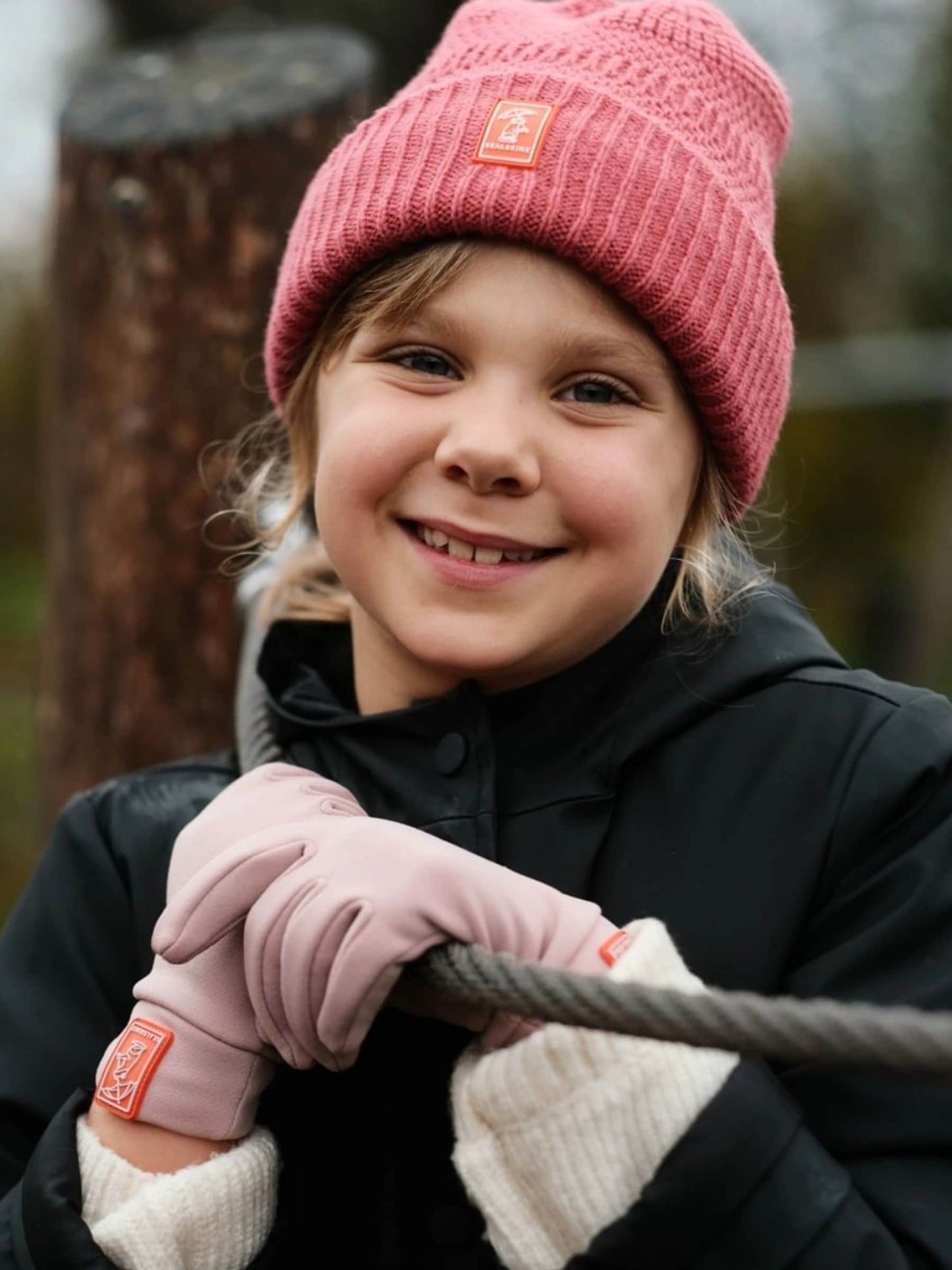 Sealskinz Pink Ruston Waterproof Cold Weather Roll Cuff Beanie image 2