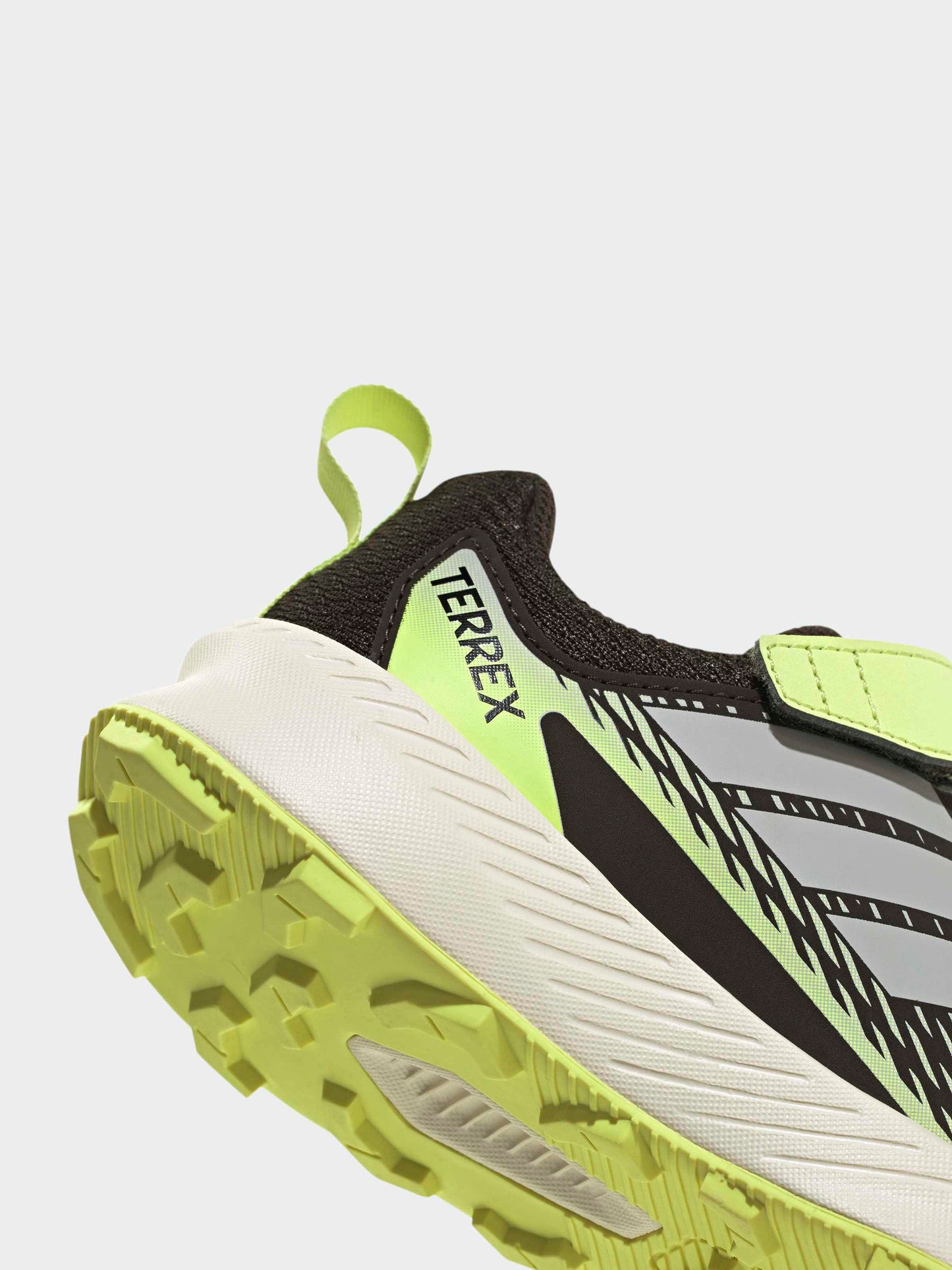 adidas Green Terrex Tracefinder Kids Trainers image 8