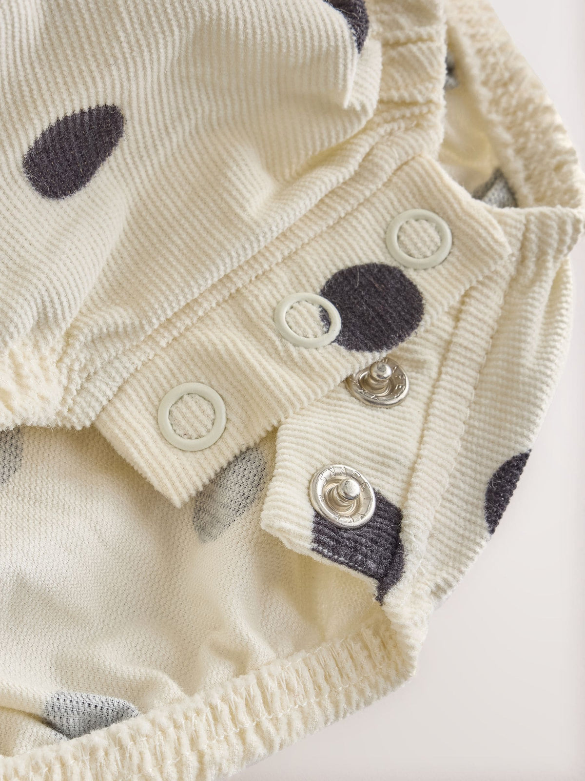 Monochrome Spot Baby Romper And Tights 2 Piece Set (0mths-2yrs) - image 6
