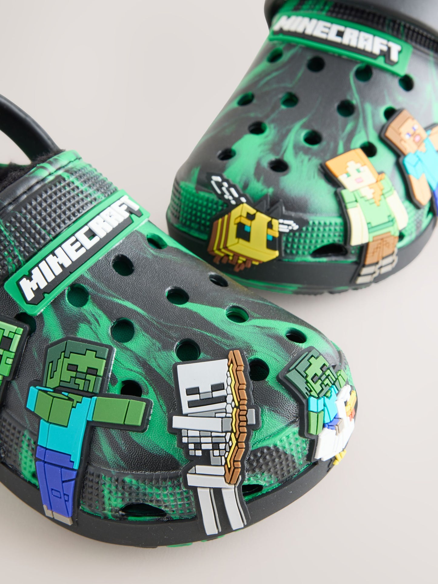 Black/Green Minecraft Warm Lined Slipper Clogs image 4