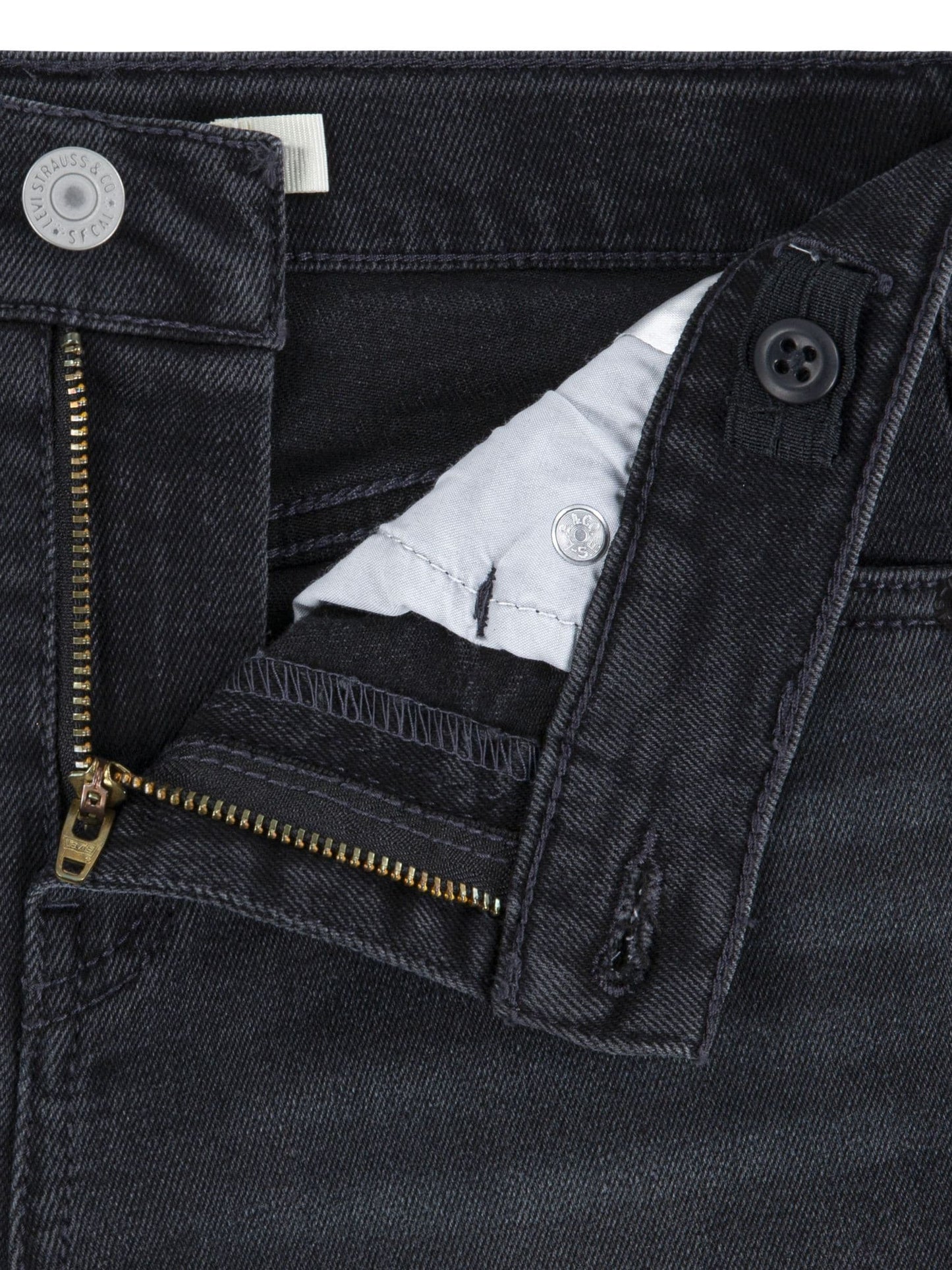 Dsiney Kidz - Levi's® Black Girlfriend Shorts image 4