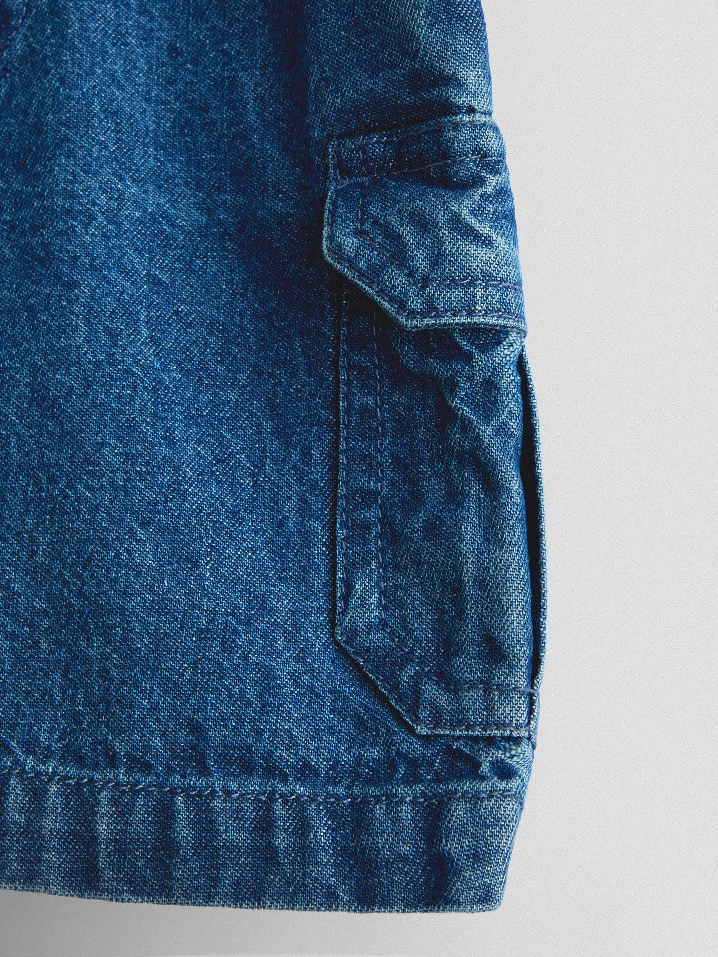 Dsiney Kidz - JoJo Maman Bébé Light Wash Denim Denim Cargo Shorts image 4
