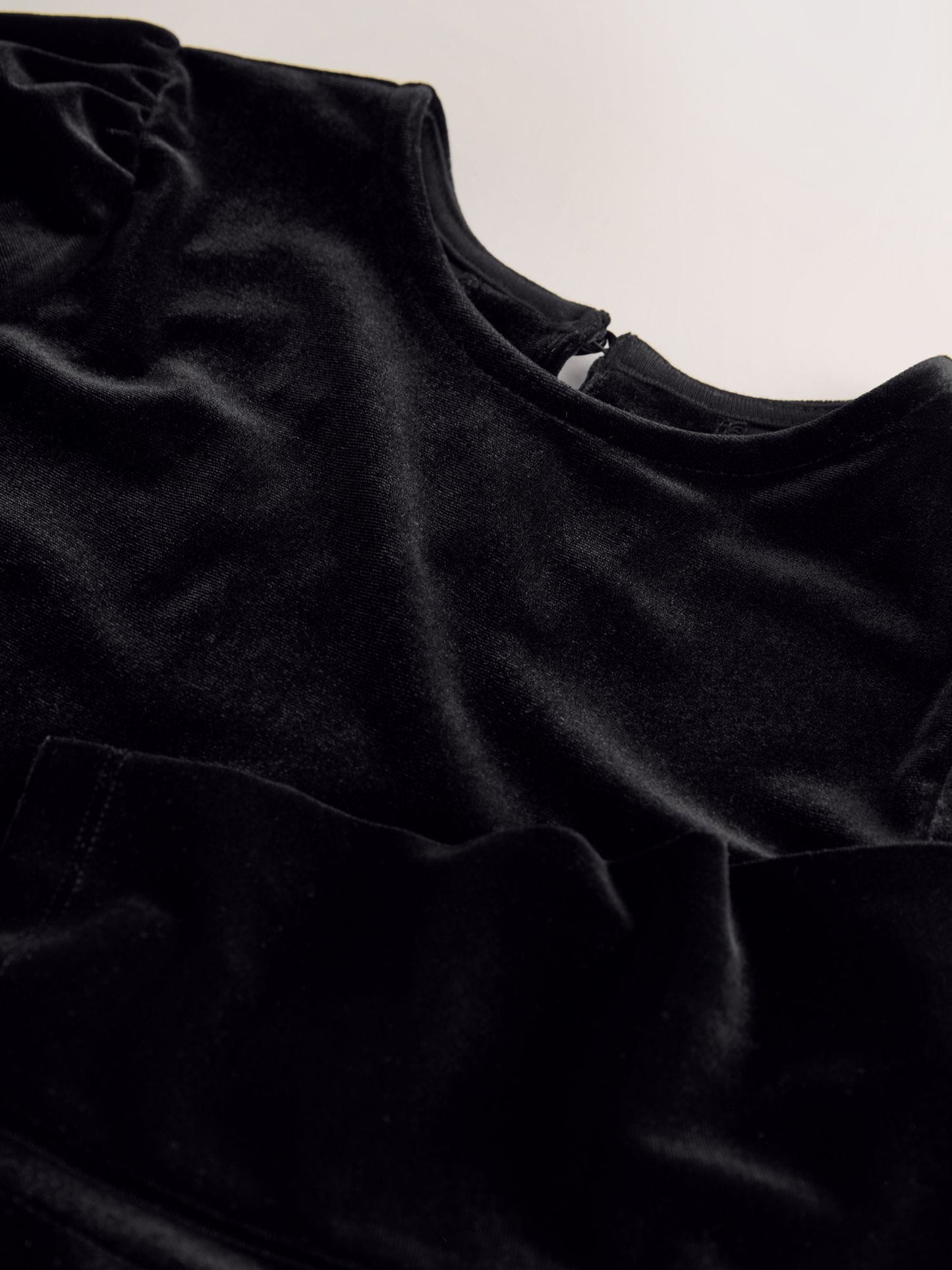 Black Long Sleeve Velvet Dress (3-16yrs)