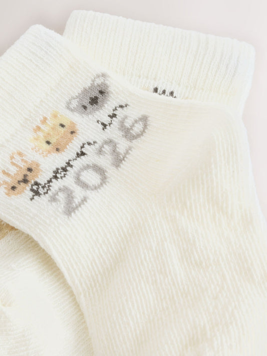 White Born In 2026 Baby Socks 1 Pack (0-12mths) image 3