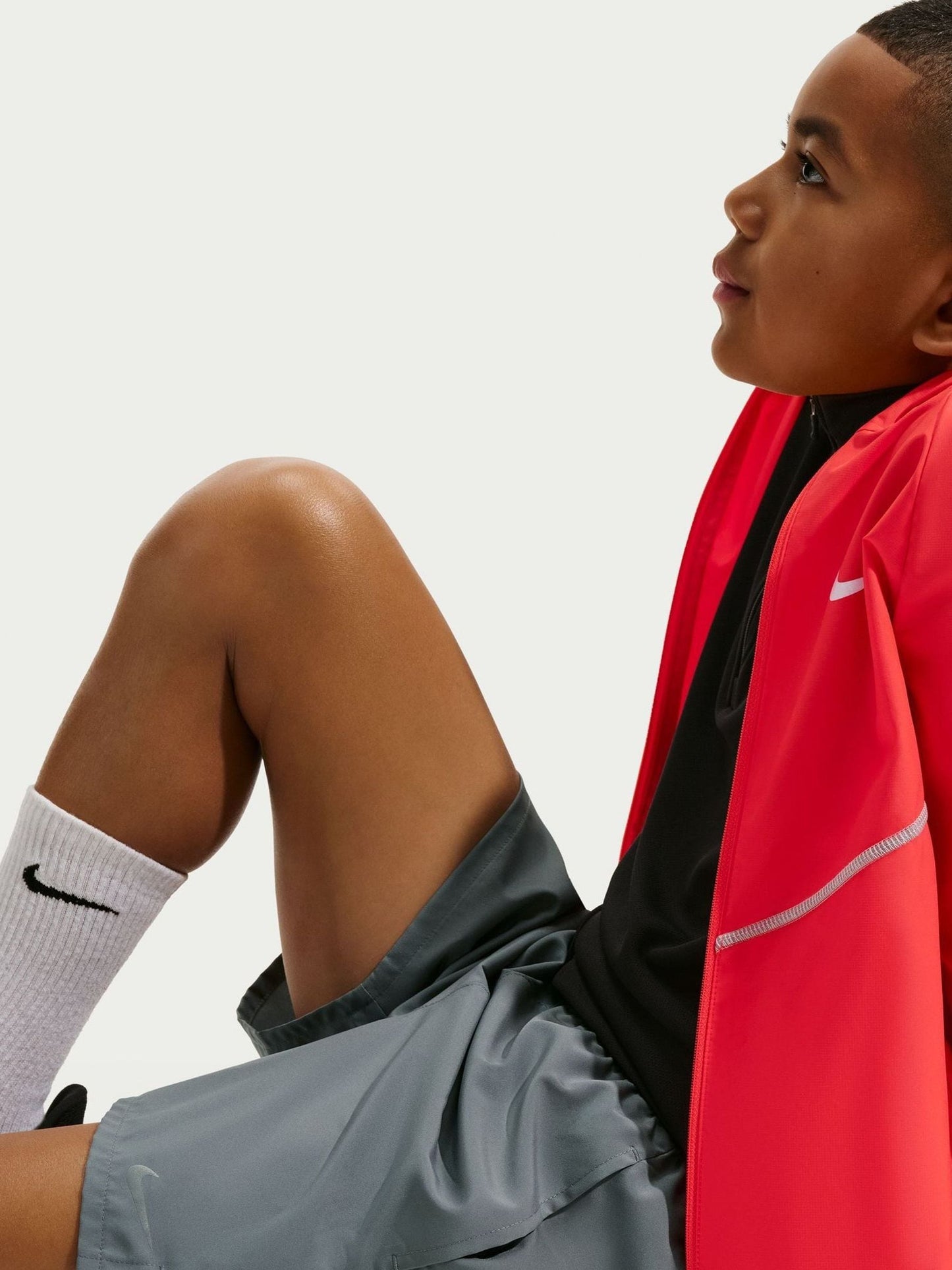 Dsiney Kidz - Nike Smoke Grey Miler Dri-FIT Training Shorts image 5