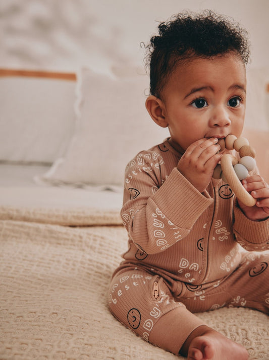 Neutral Family Two Way Zip Footless Baby Sleepsuit (0-18mths)