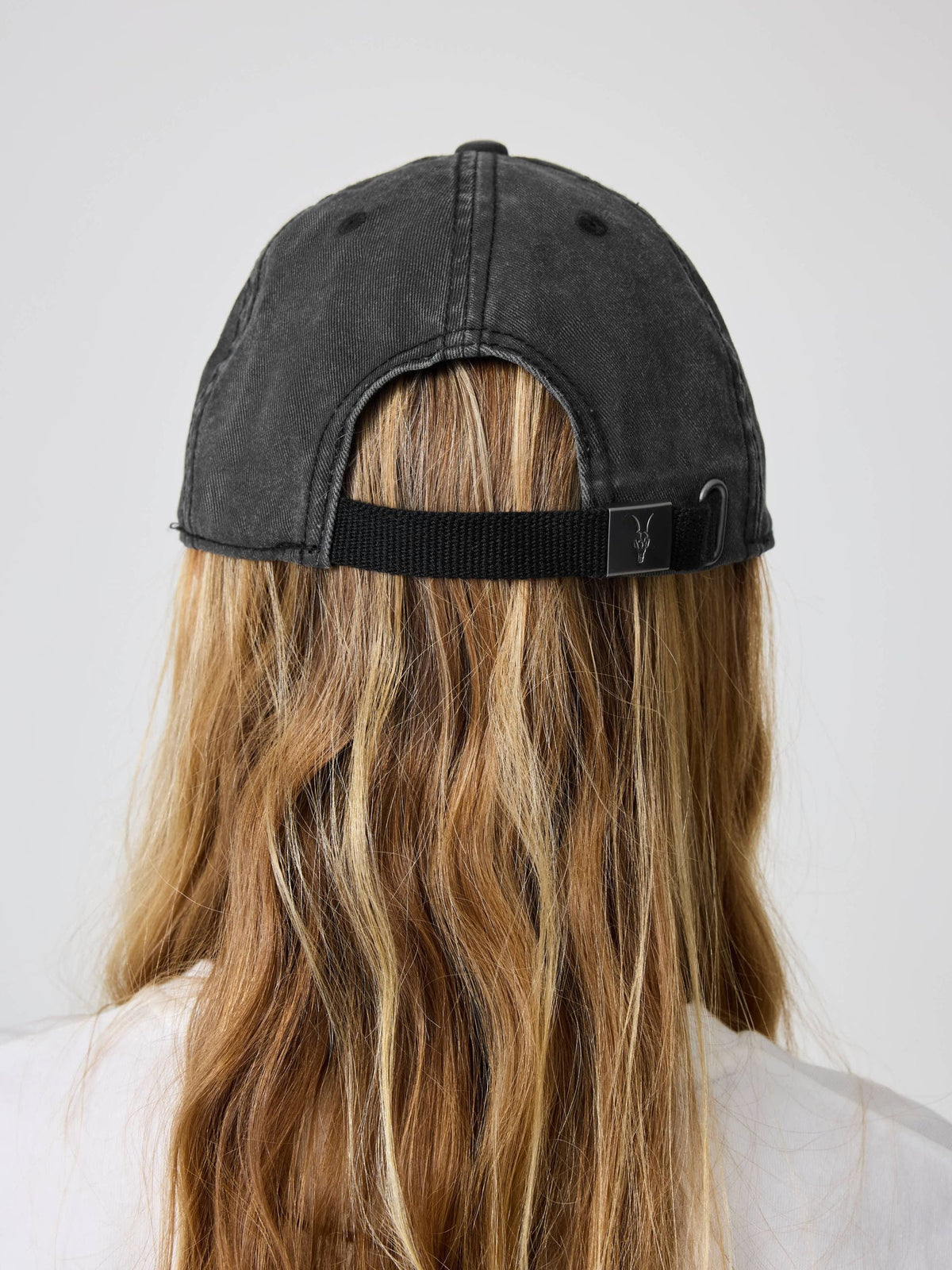 smALLSAINTS Grey Underground Logo Baseball Cap image 3