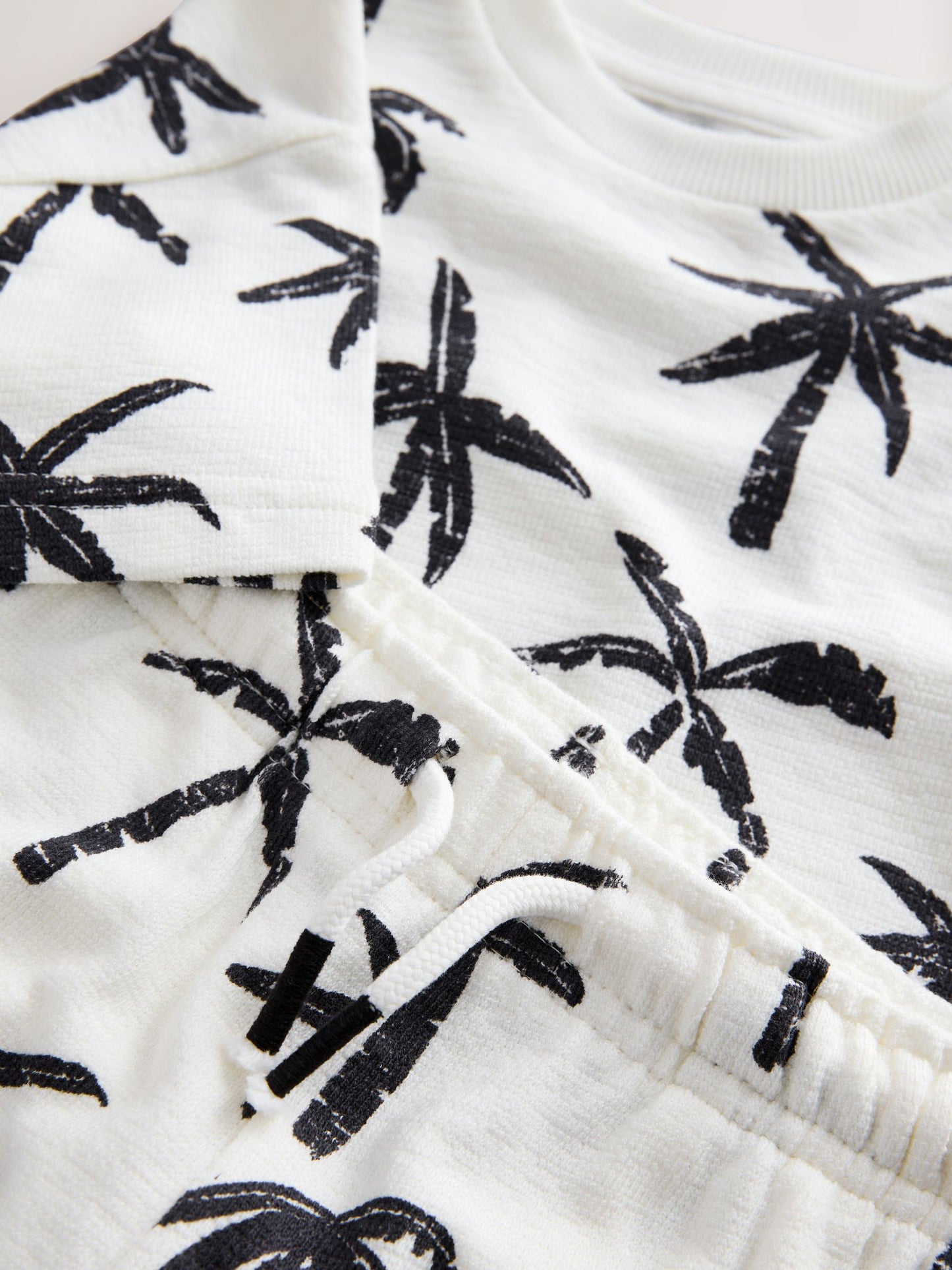 White/Black Palm Trees Short Sleeve All-Over Print T-Shirt and Shorts Set (3mths-7yrs) image 8