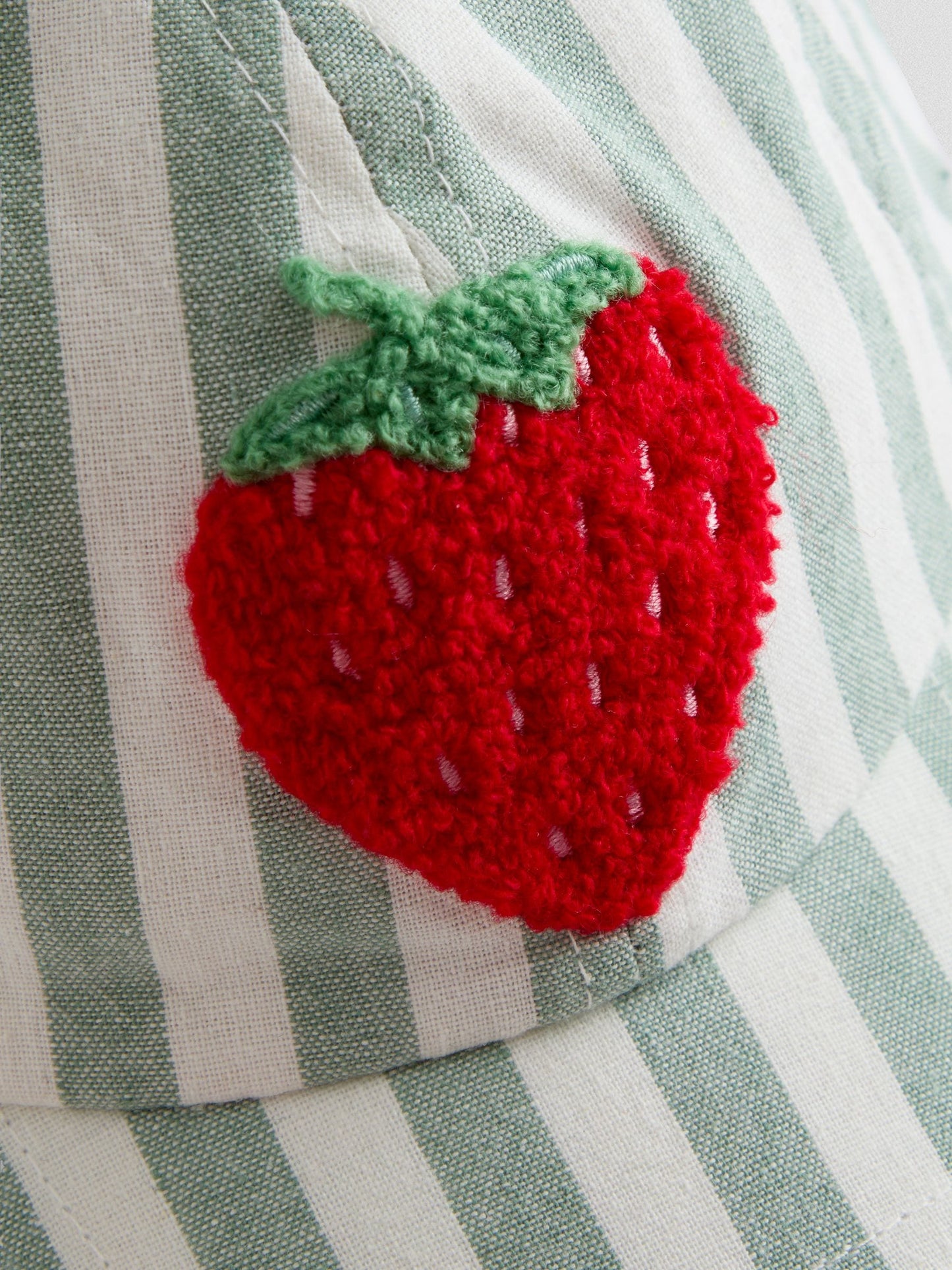 JoJo Maman Bébé Light Green Strawberry Bouclé Cap image 4