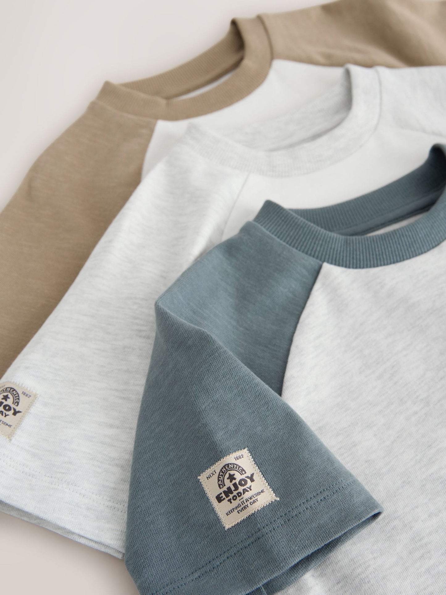 Grey Long Sleeve Raglan T-Shirts 3 Pack (3mths-7yrs) image 7