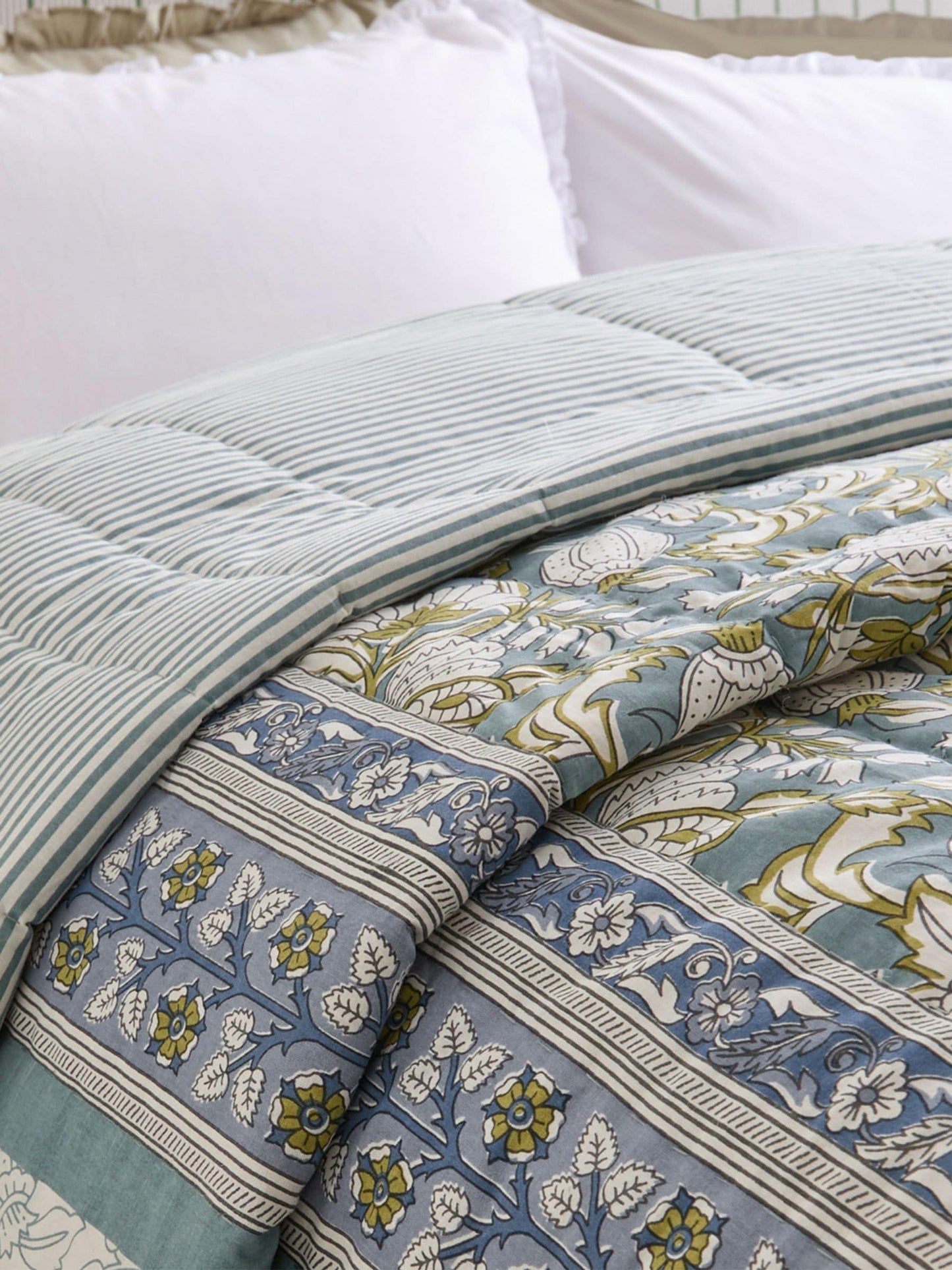 Wylder Blue Annabelle Vintage Floral Bedspread image 2