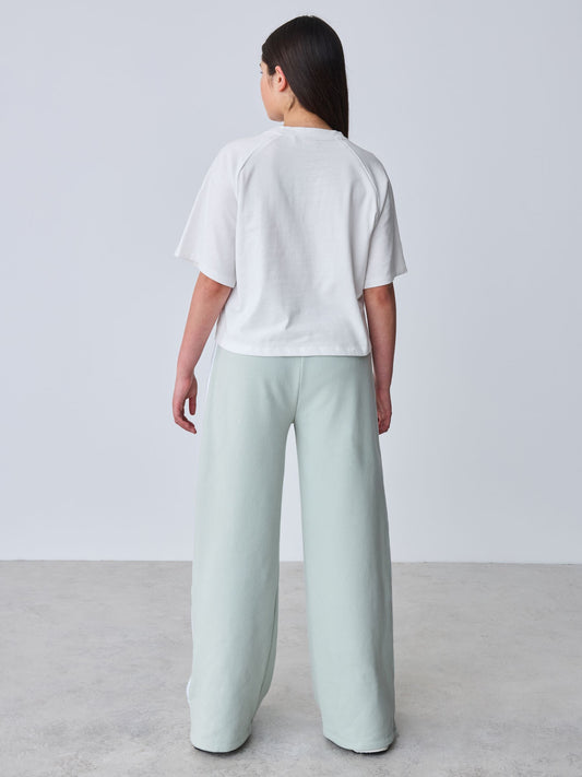 Dsiney Kidz - Baker by Ted Baker Green Boxy T-Shirt & Contrast Waistband Trousers Set 2 Piece image 2