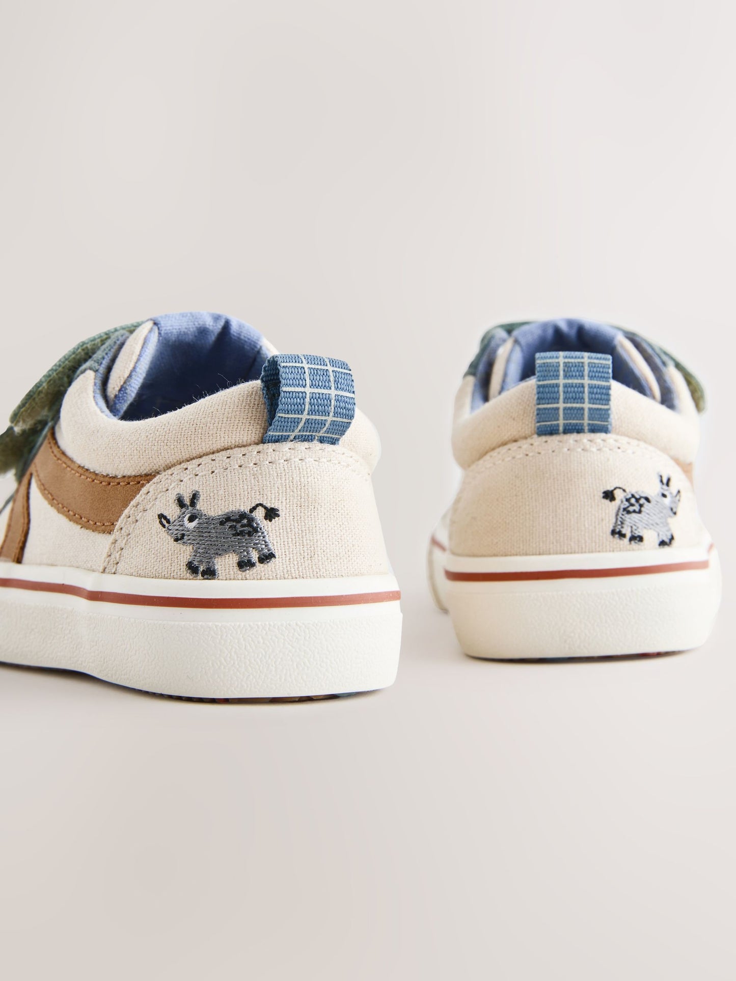 Neutral Wide Fit (G) Touch Fastening Trainers image 6