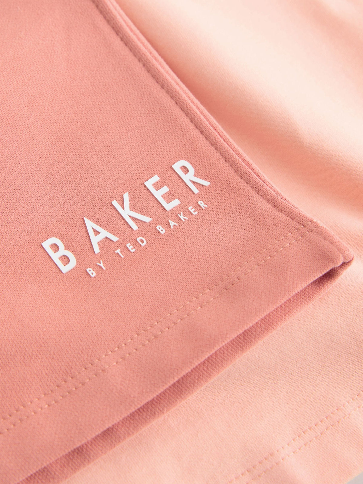 Dsiney Kidz - Baker by Ted Baker Oversized T-Shirt and Shorts Set image 13