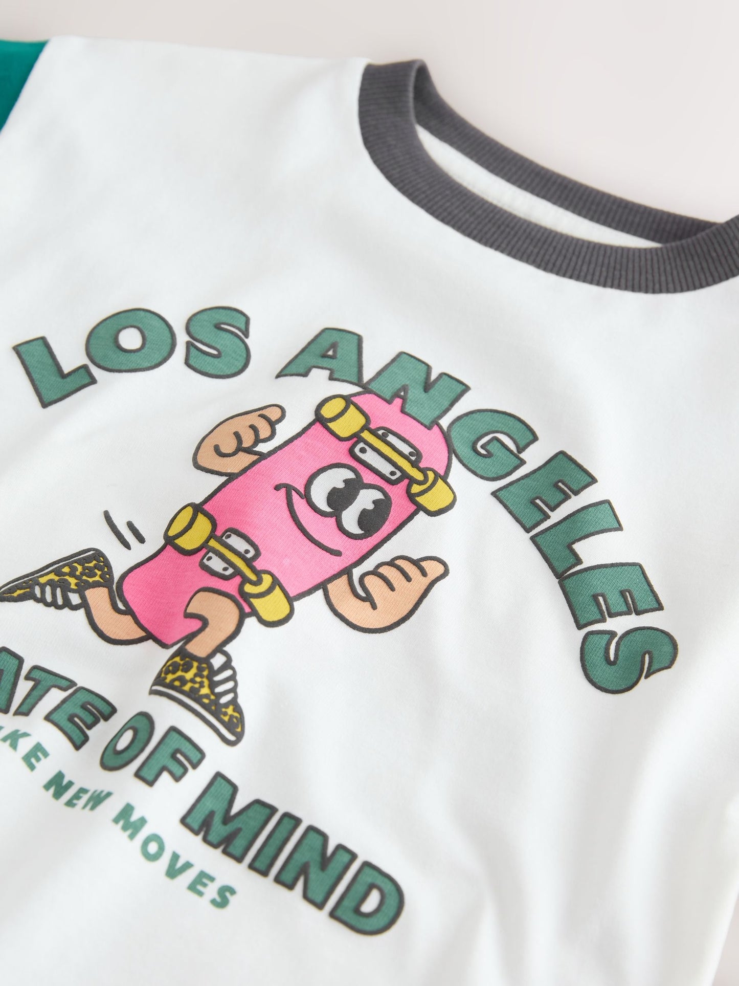 Dsiney Kidz - White/Pink/Green Skateboard Short Sleeve Graphic T-Shirt (3mths-7yrs) image 7