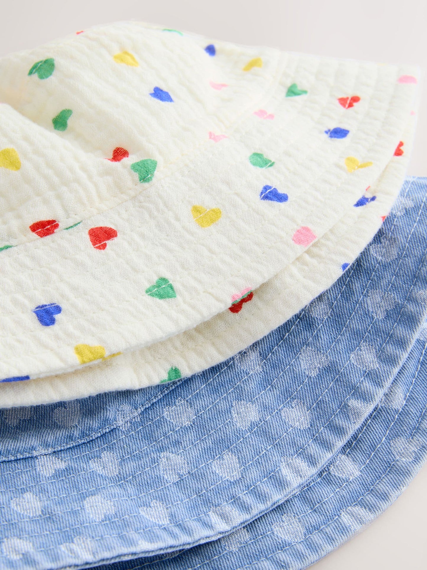 White/Blue Baby Bucket Hats 2 Pack (0mths-2yrs) image 5