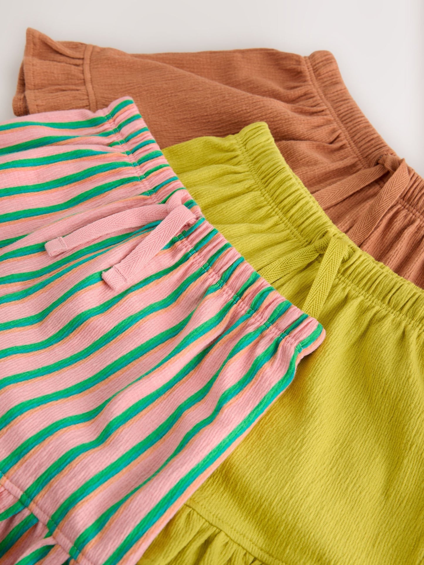 Green/Orange Shorts 3 Pack (3mths-7yrs) image 7
