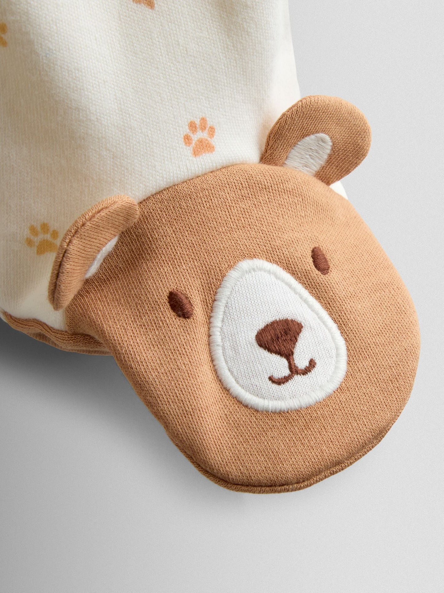 JoJo Maman Bébé Cream Bear Appliqué Zip Sleepsuit image 4