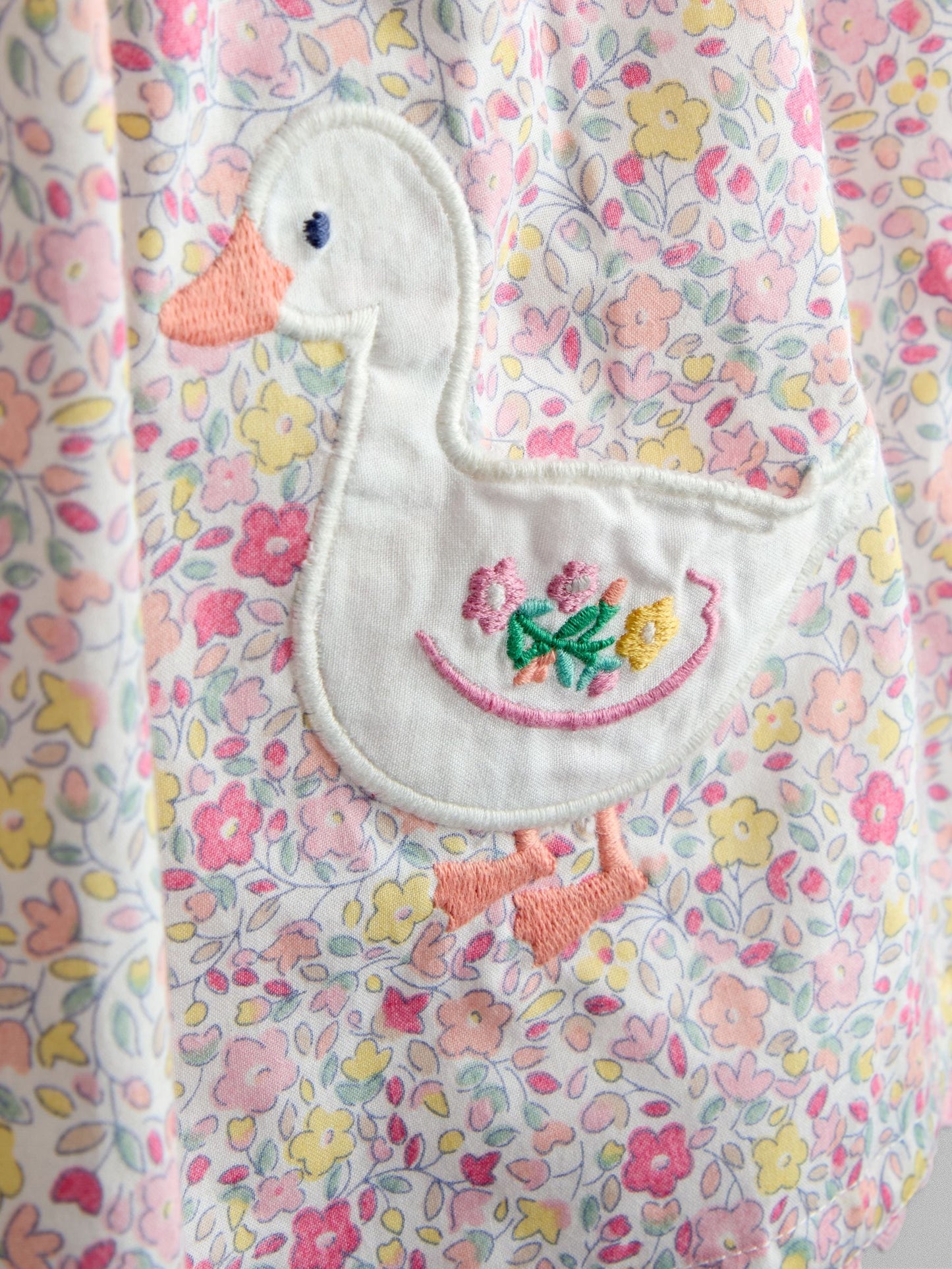 Dsiney Kidz - JoJo Maman Bébé Pink Floral Duck Appliqué Pocket Sleeveless Dress image 4