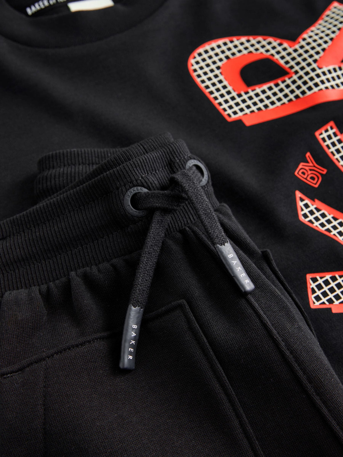 Dsiney Kidz - Baker by Ted Baker Oversized Graphic Black T-Shirt and Shorts Set image 11