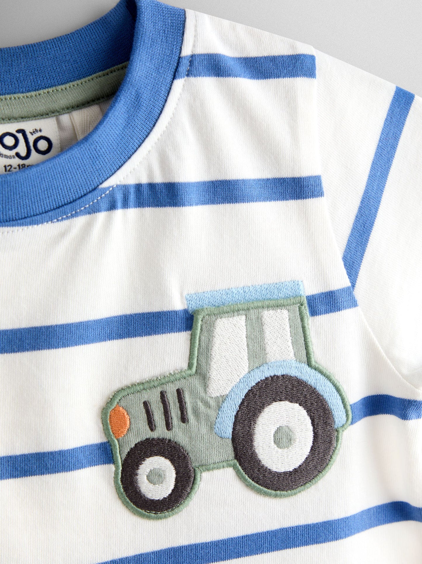 Dsiney Kidz - JoJo Maman Bébé White & Blue Tractor Pocket Appliqué T-Shirt image 3