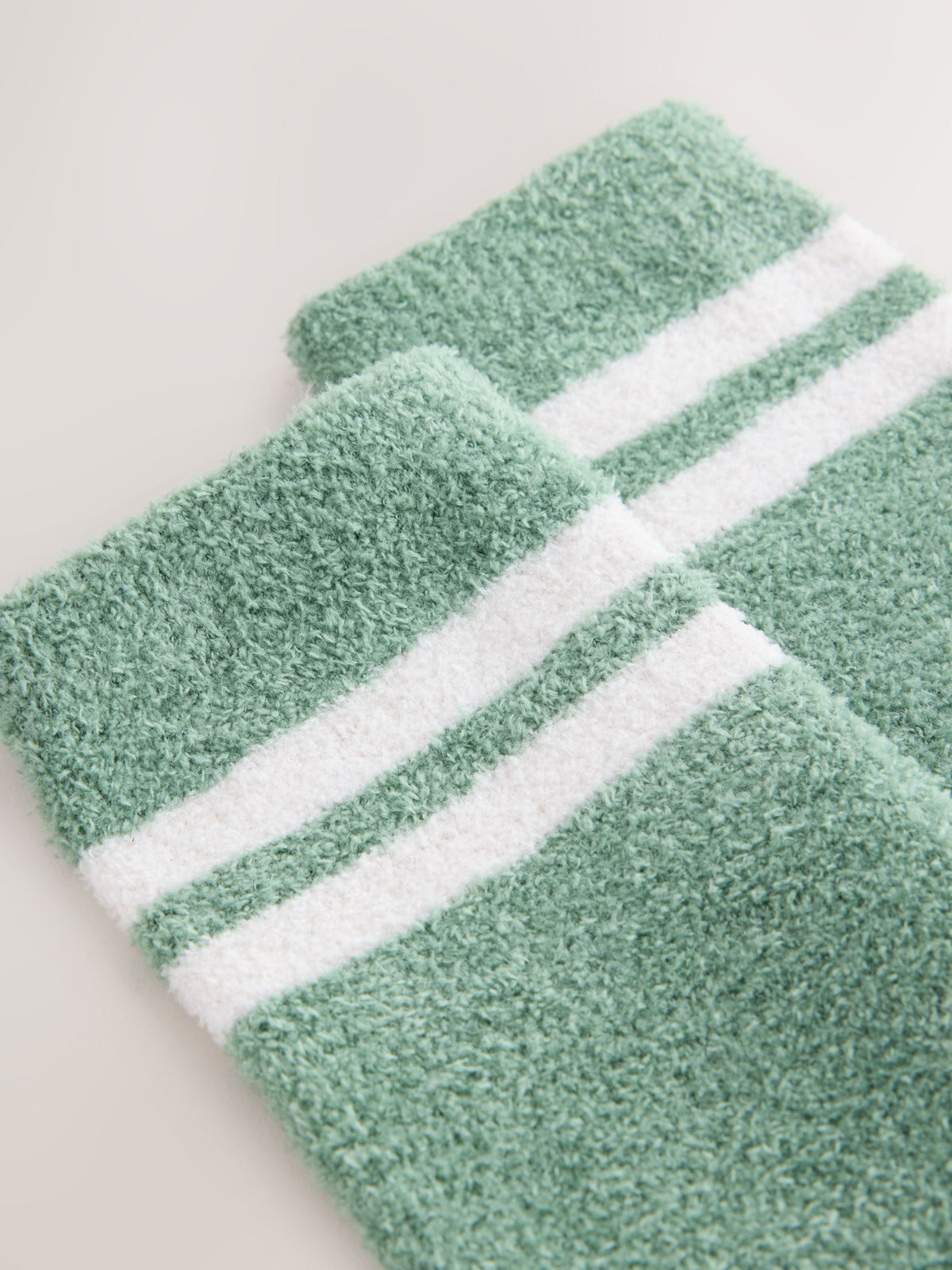 Green The Grinch Christmas Licensed Cosy Ankle Socks 1 Pack - image 5