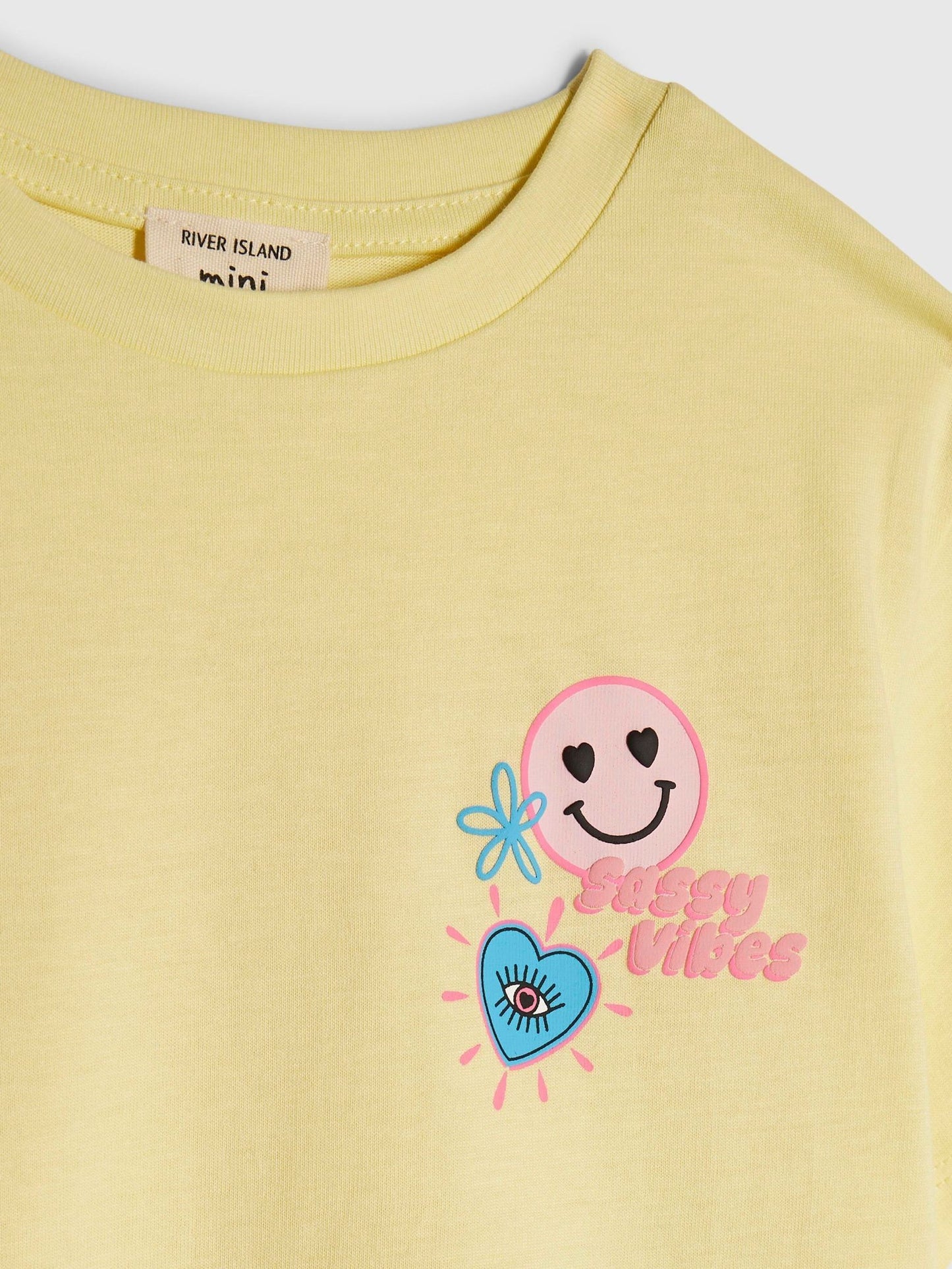 Dsiney Kidz - River Island Yellow T-Shirt & Runner Shorts Set image 4
