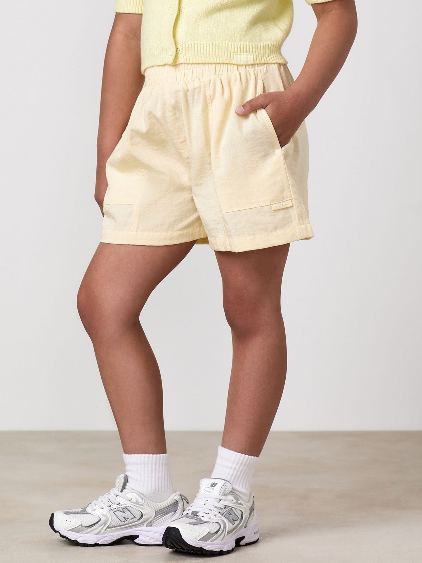 Dsiney Kidz - Gym King Yellow Junior Signature Woven Shorts image 3