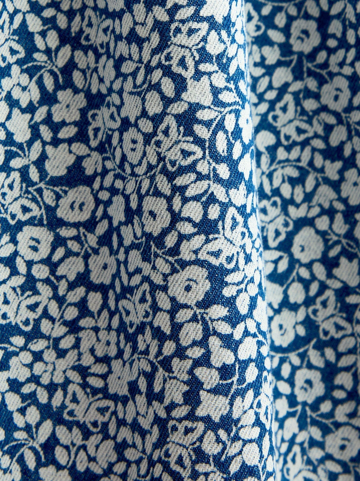 Dsiney Kidz - Jojo Maman Bébé Blue Printed Denim Ditsy image 4