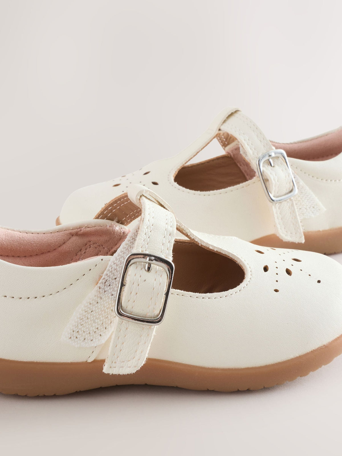 White Leather Wide Fit (G) First Walker T-Bar Touch Fastening Shoes image 5