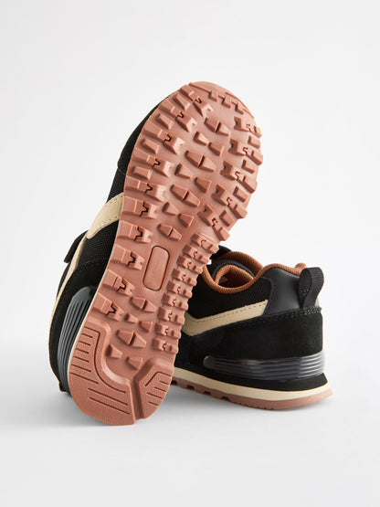 Black Standard Fit (F) One Strap Elastic Lace Trainers image 6