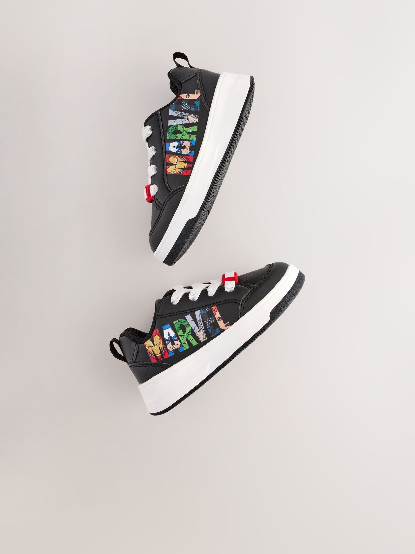 Black Standard Fit (F) Marvel Elastic Lace Trainers image 3