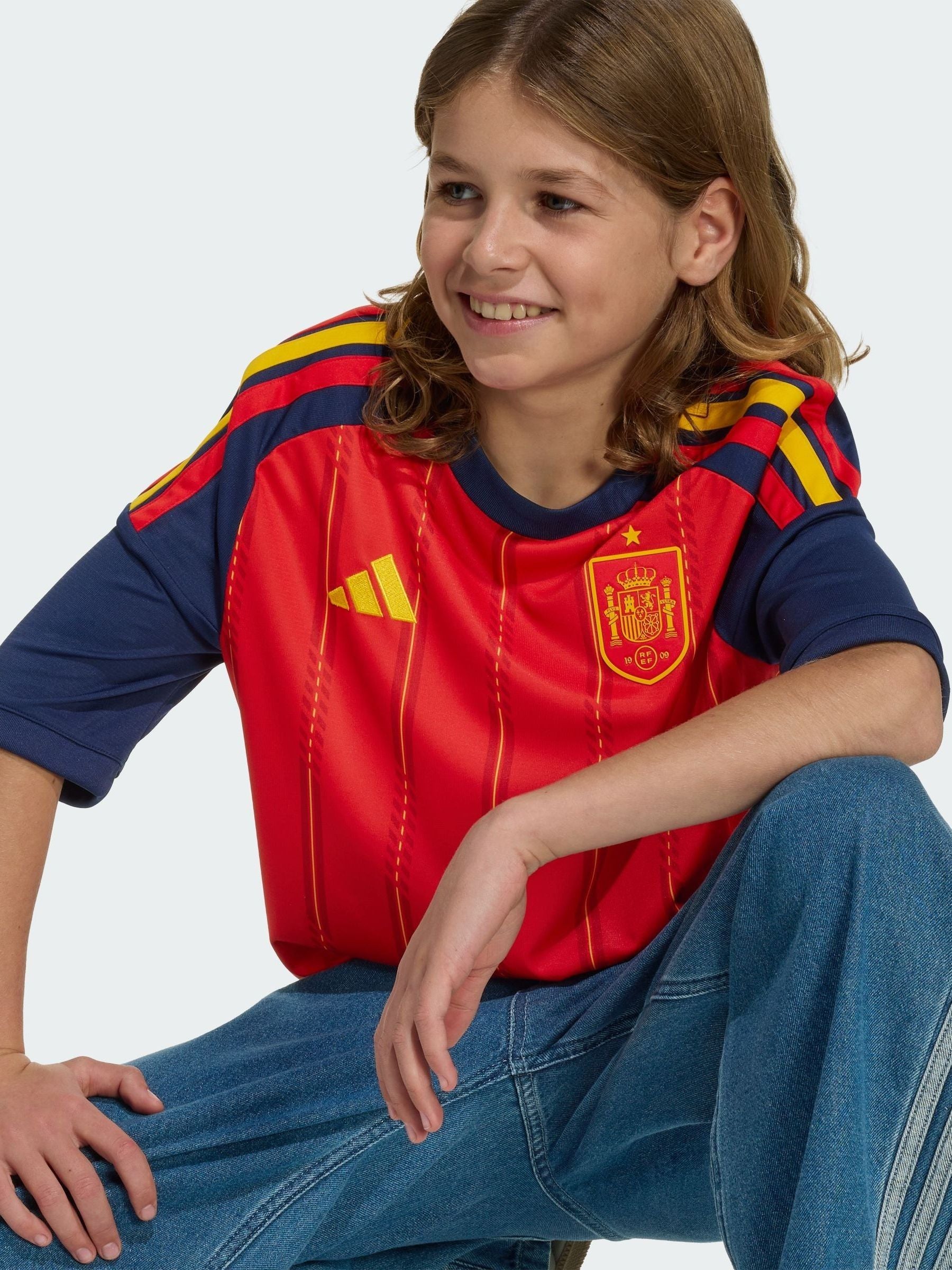 Dsiney Kidz - adidas Red Spain 26 Home Youth Football Shirt image 4