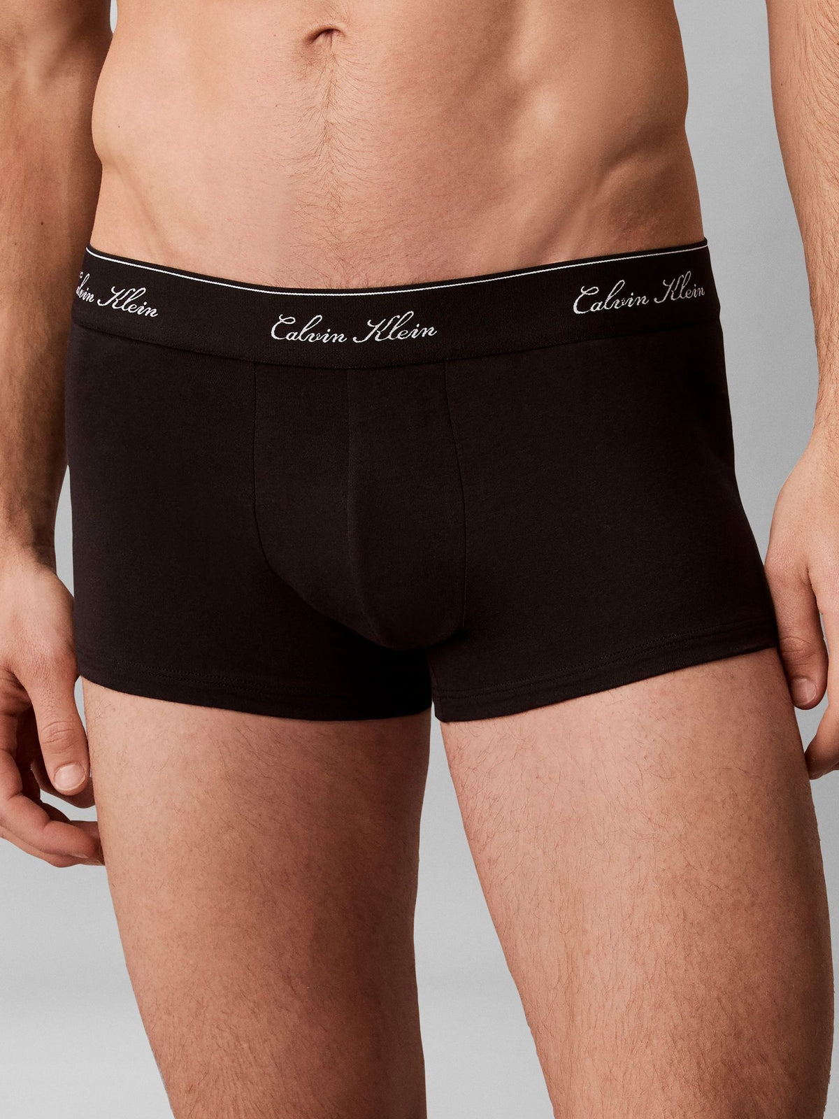 Dsiney Kidz - Calvin Klein Black Low Rise Icon Cotton Stretch Trunks 3 Pack image 4
