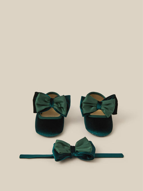 Dsiney Kidz - Monsoon Green Baby Bow Velvet Booties & Headband Set image 1
