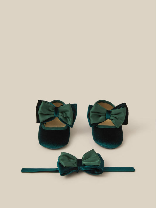 Dsiney Kidz - Monsoon Green Baby Bow Velvet Booties & Headband Set image 1