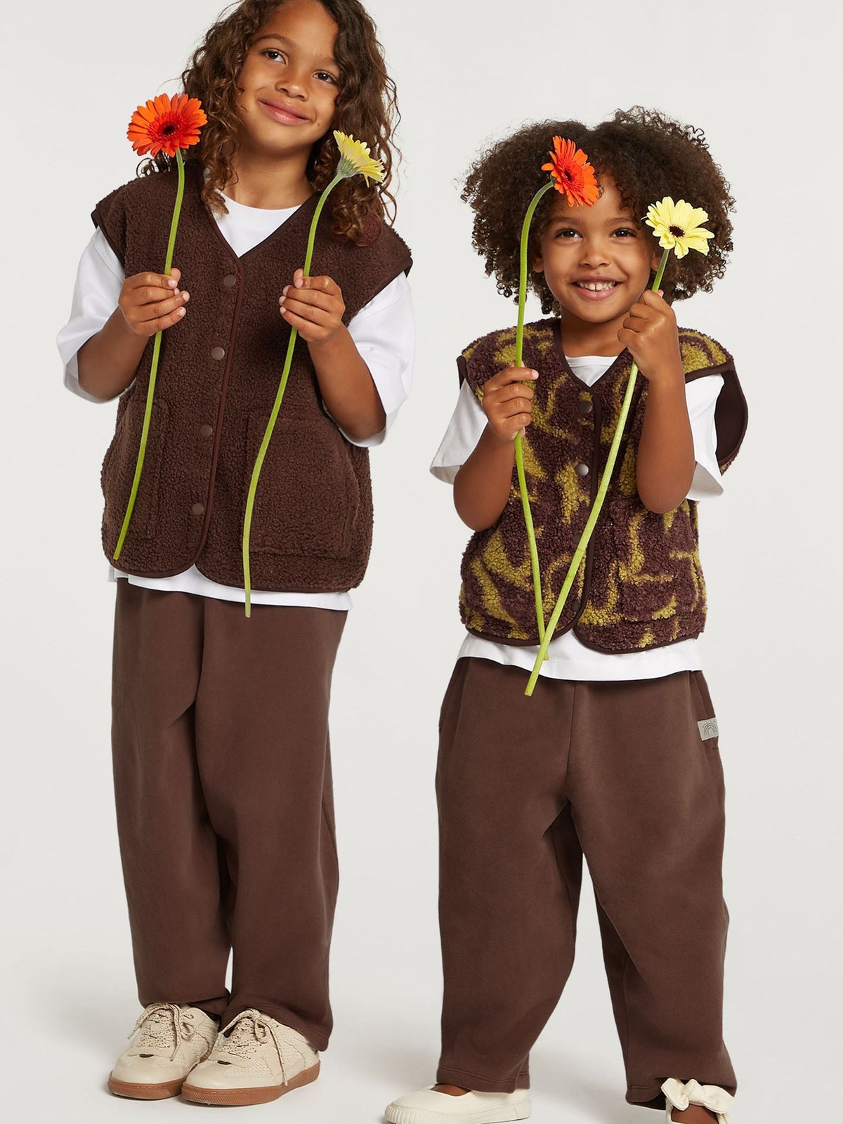 4th Arq Brown/Green Kids Borg Gilet - image 4