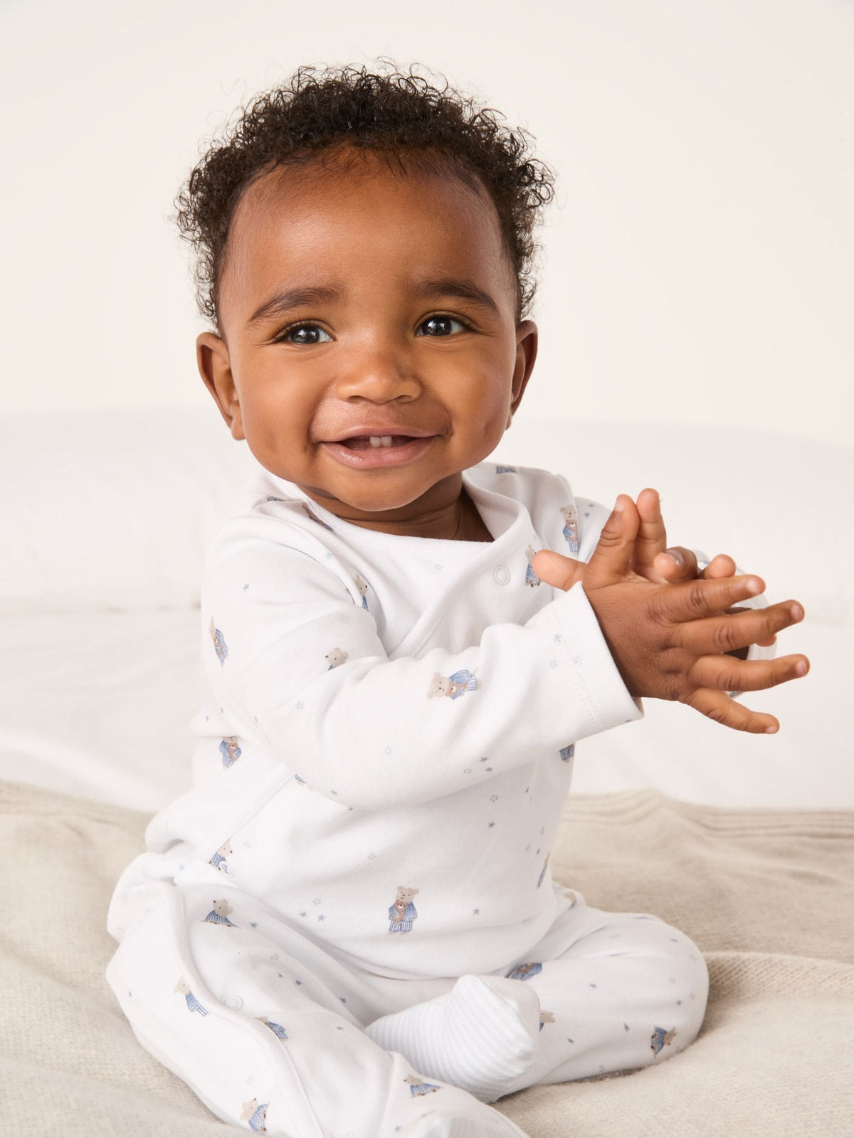 Dsiney Kidz - The White Company White Bedtime Friends Wrap Sleepsuit image 2