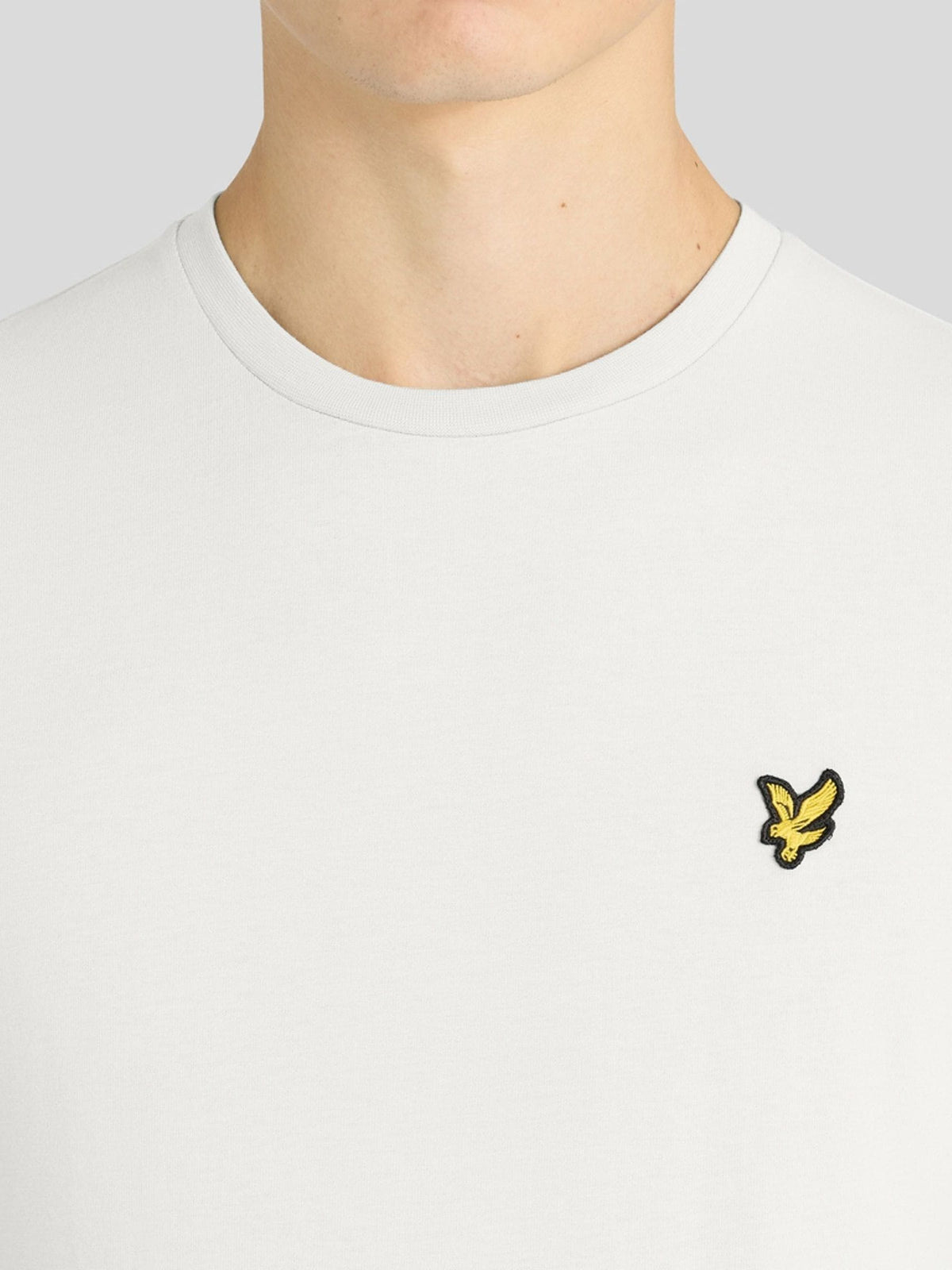 Dsiney Kidz - Lyle & Scott White Plain T-Shirt image 4