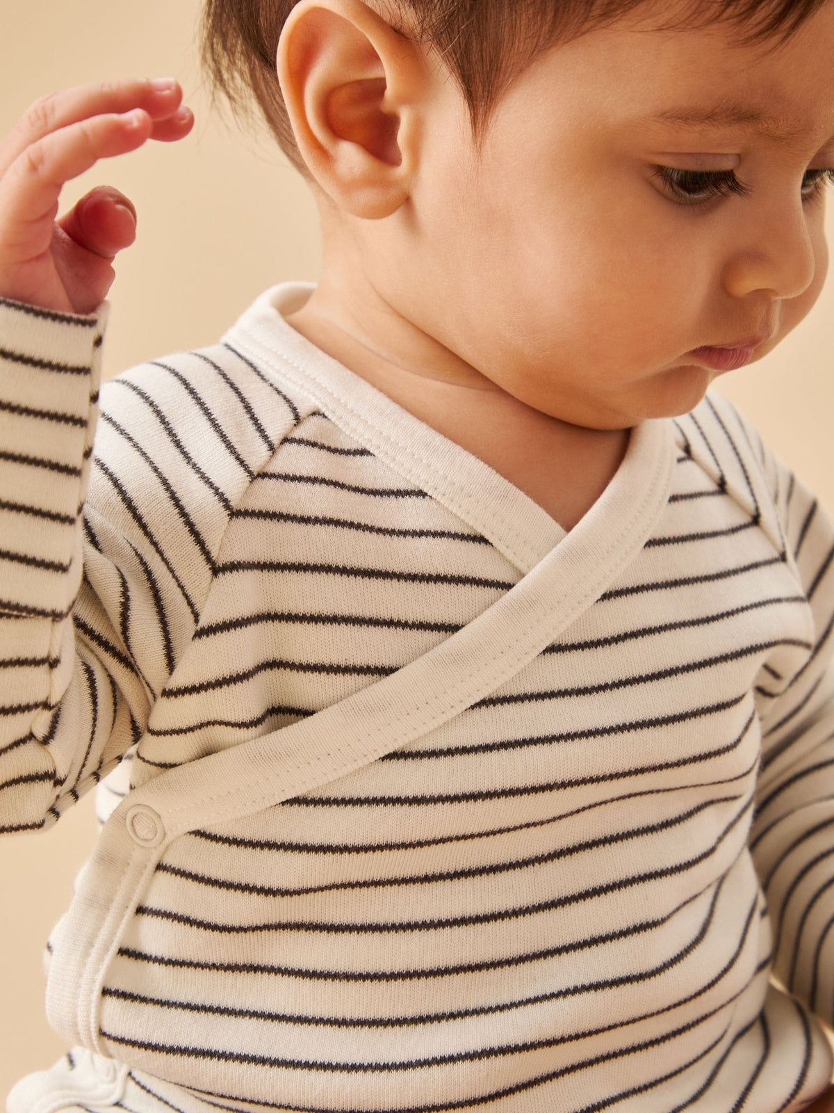 Dsiney Kidz - MORI White/Black Long Sleeve Supersoft Kimono Bodysuit image 2