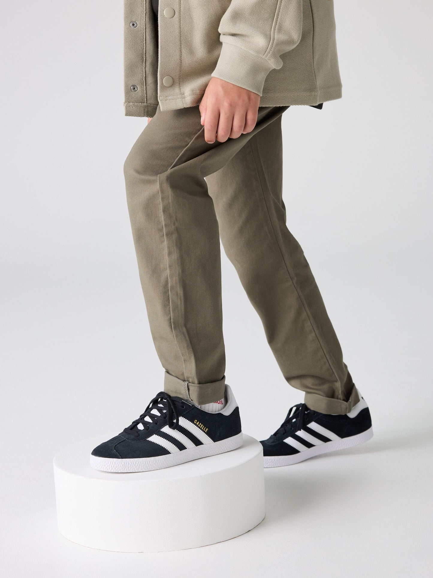 adidas Originals Black/White Junior Gazelle Trainers image 4