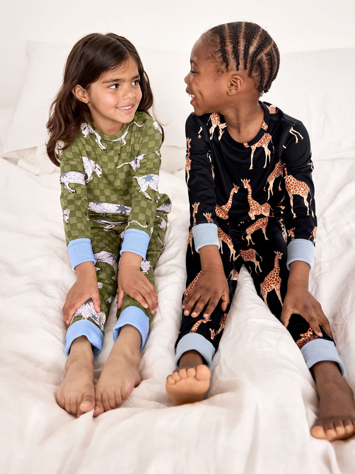 Chelsea Peers Blue Kids Two Pack Giraffe/Checkerboard Bison Print Long Pyjama Set - image 3